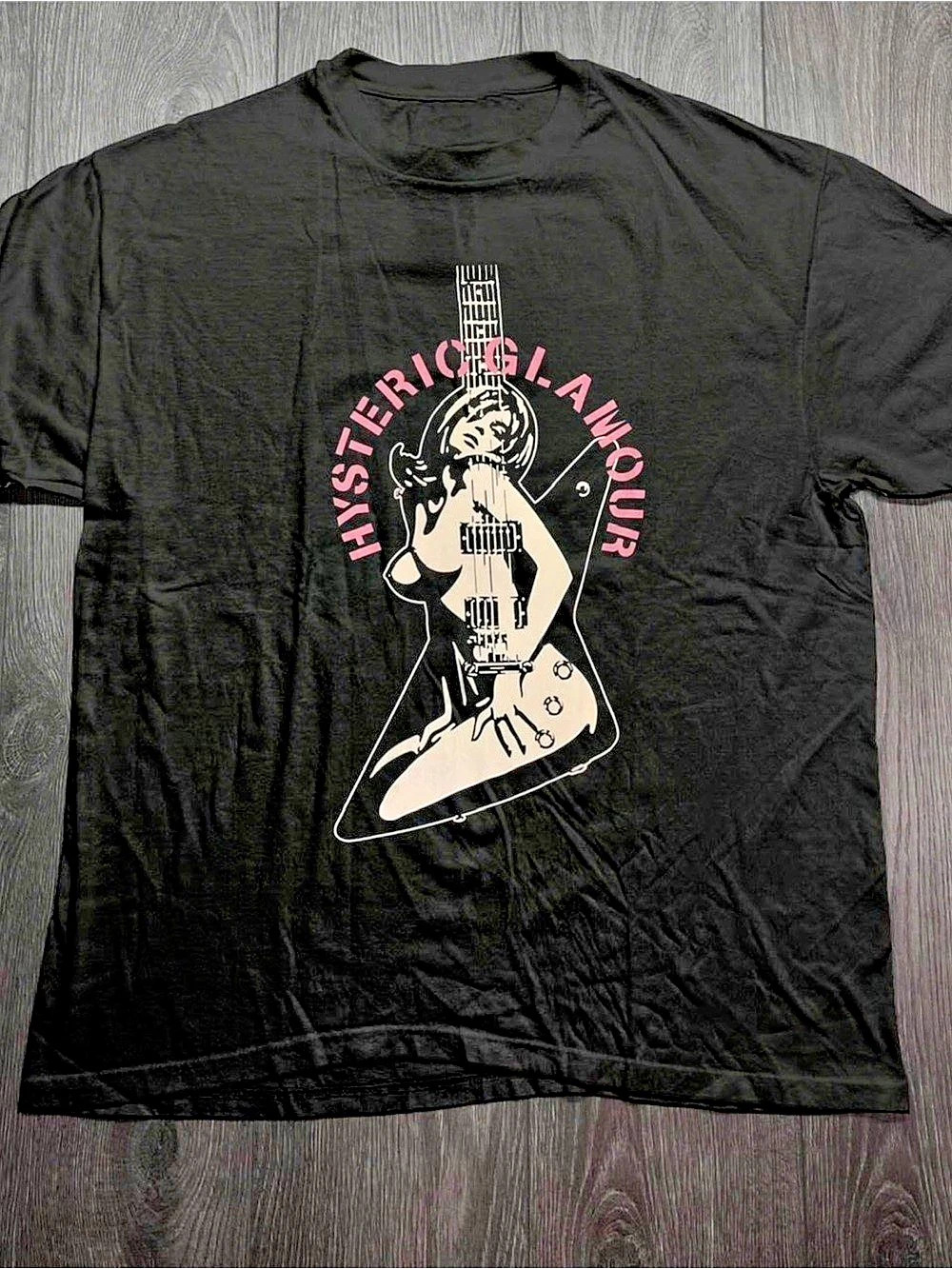 Gildan Heavy Cotton 5000 Graphic Tee Black & Pink